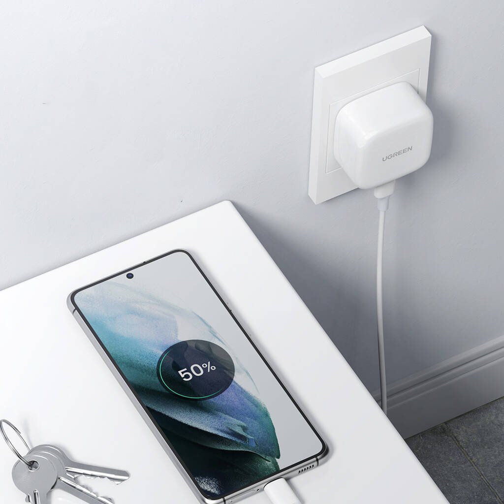 UGREEN 20W Type-C PD Fast Charger UK - White - Image 5